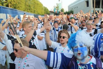 Die finnischen Fans feierten ihr Team.
