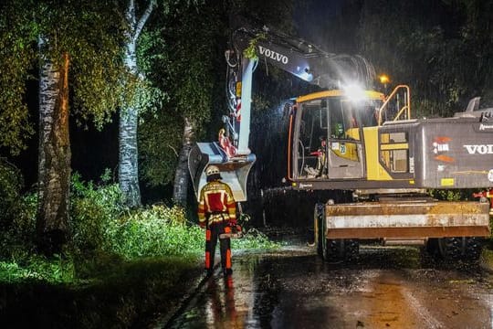 Aufräumarbeiten nach dem Sturm