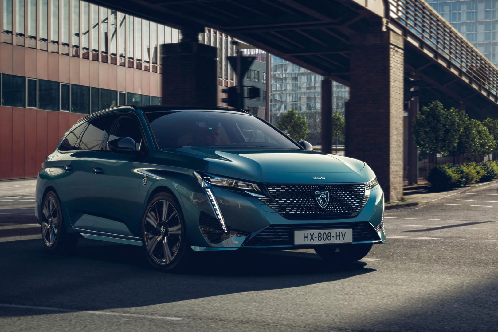 Peugeot: Bis der neue 308 SW auf den Markt kommt, vergehen noch ein paar Monate.