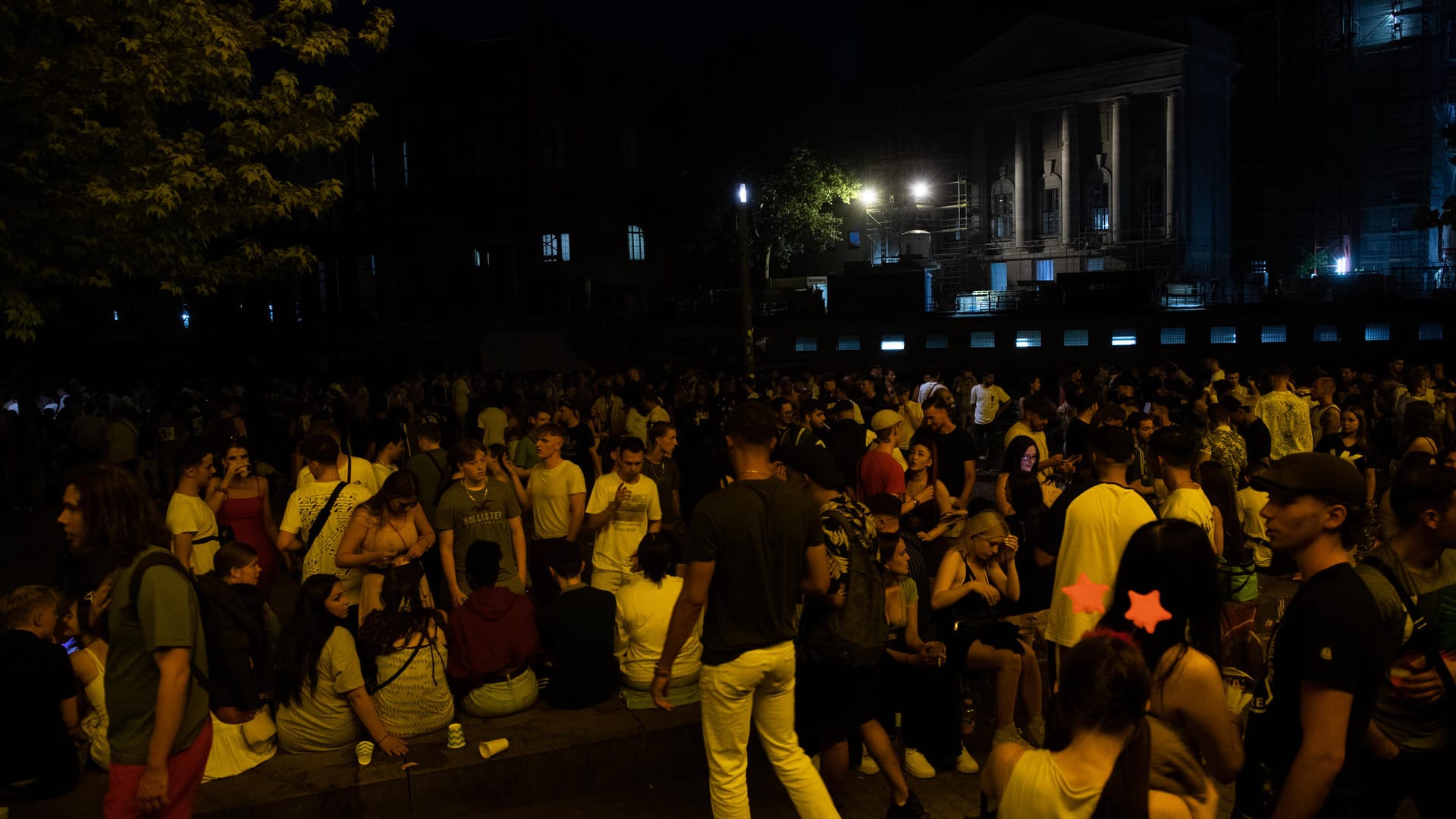 Nächtliche Partygänger in Berlin-Mitte.