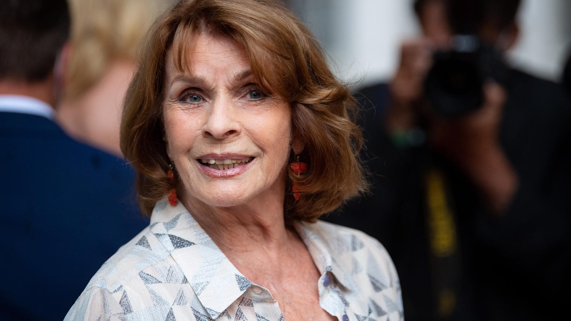 Senta Berger: Die Schauspielerin wurde bei der Verleihung des Friedenspreises des Deutschen Films "Die Brücke" ausgezeichnet.