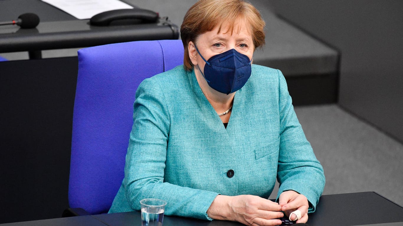 Kanzlerin Angela Merkel: Sie stellt sich in der letzten Sitzungswoche nochmal den Fragen der Abgeordneten.