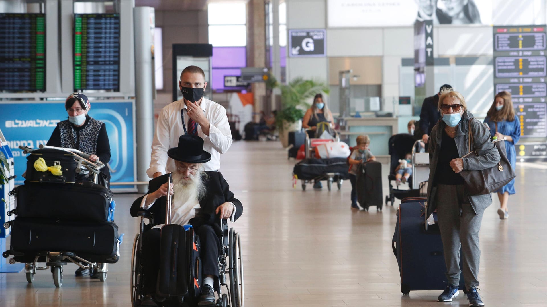 Internationaler Flughafen Ben Gurion in Tel Aviv: Dort ist das Maskentragen wieder Pflicht. Internationaler Flughafen Ben Gurion in Tel Aviv: Dort ist das Maskentragen wieder Pflicht.