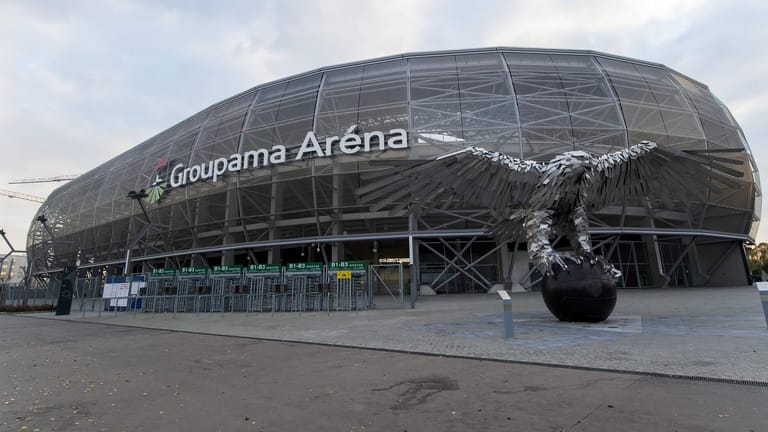 Die Groupama Arena von Ferencvaros Budapest: Das Stadion soll nun in den ungarischen Landesfarben erstrahlen.