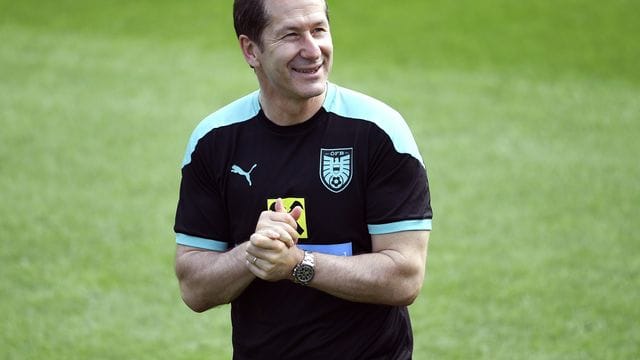 Freut sich auf das Achtelfinale gegen Italien: Österreichs Trainer Franco Foda. Freut sich auf das Achtelfinale gegen Italien: Österreichs Trainer Franco Foda.