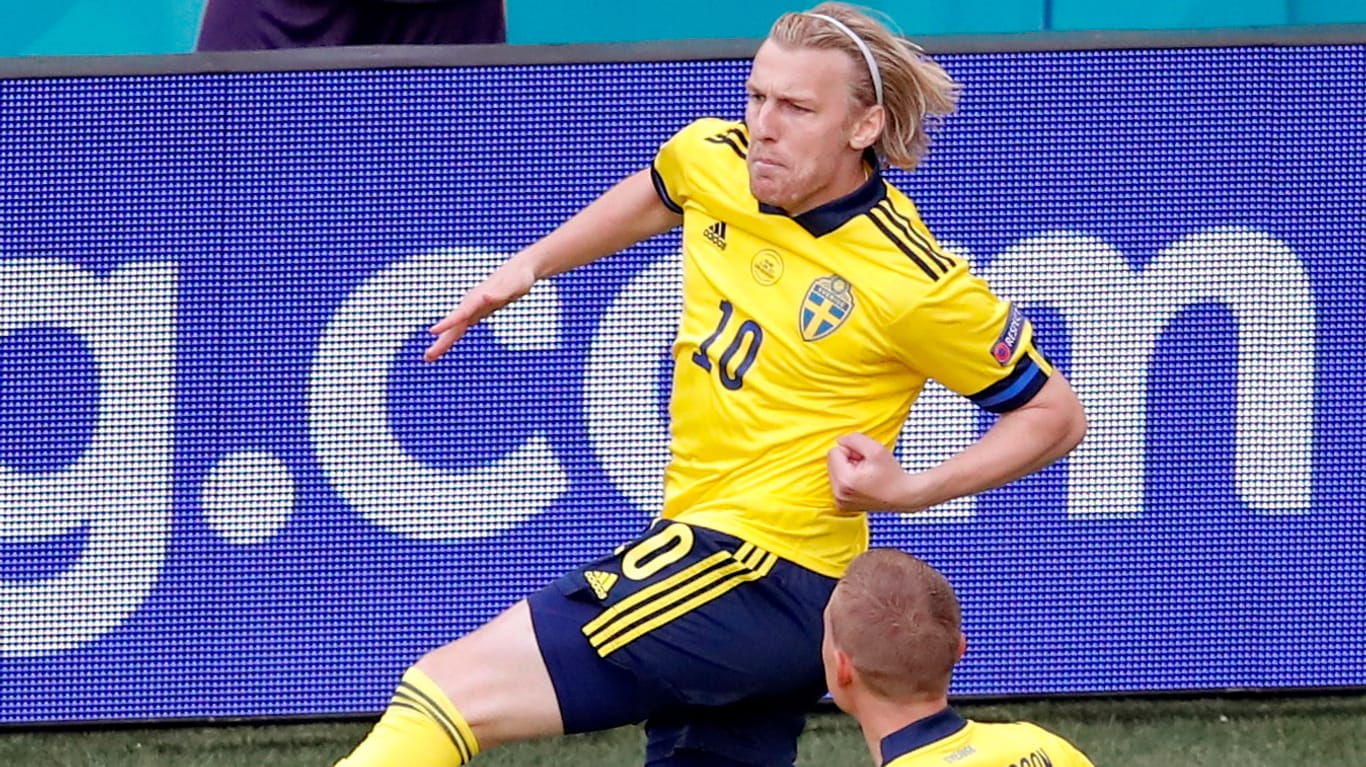 Emil Forsberg jubelt: Der schwedische Offensivmann brachte sein Team in Führung.