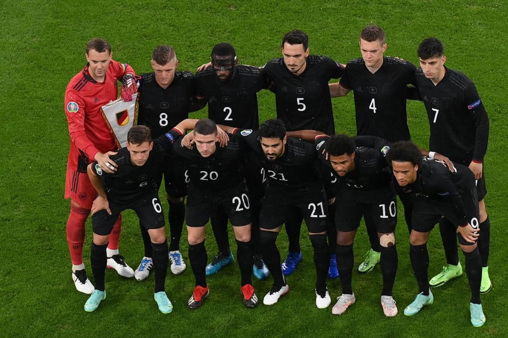 Die deutsche Nationalmannschaft zog durch das 2:2 am Mittwochabend gegen Ungarn in das EM-Achtelfinale ein. t-online hat die deutschen Spieler einzeln bewertet.