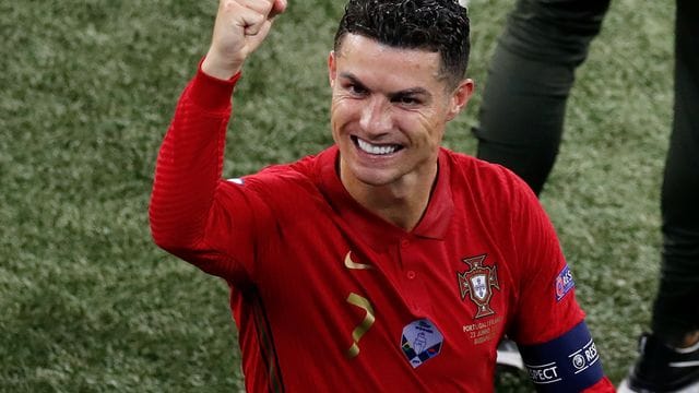 Portugals Cristiano Ronaldo jubelt nach dem Spiel gegen Frankreich.