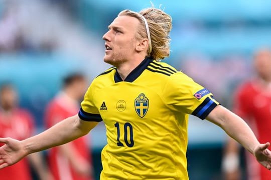 Schwedens Emil Forsberg bejubelt ein Tor.