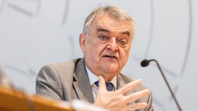 Herbert Reul (CDU) Herbert Reul (CDU)