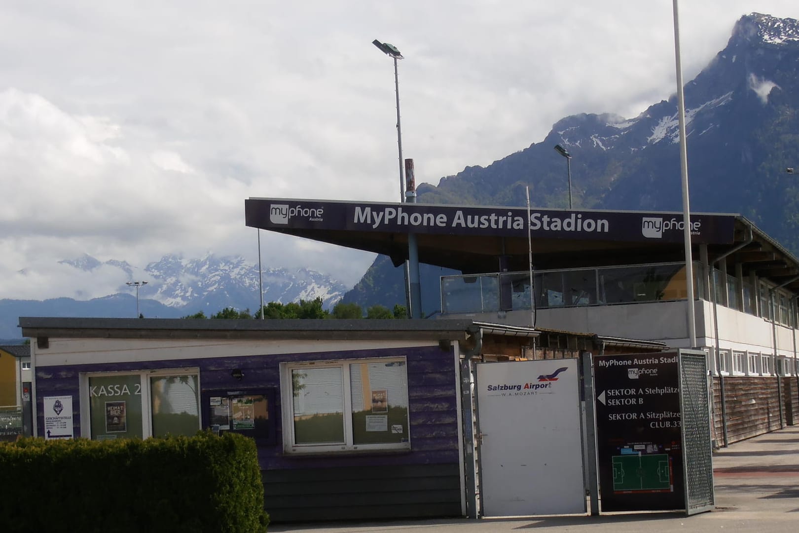 Sportzentrum ASKÖ Salzburg West: Die Spielstätte von Austria Salzburg.