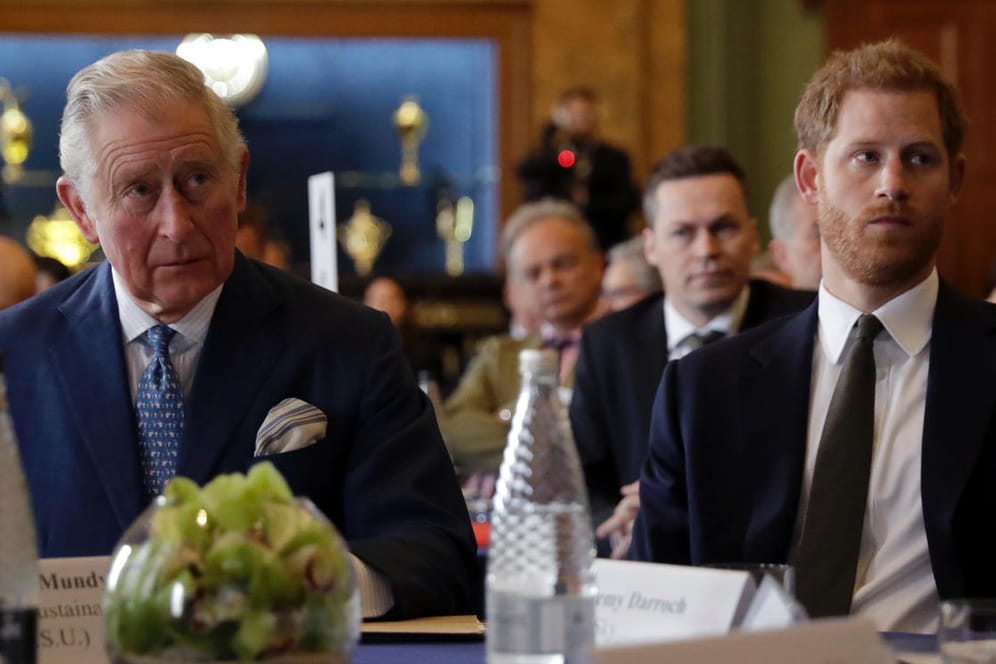 Prinz Charles und Prinz Harry: Der Prince of Wales hat seinen Sohn und dessen Familie nach dem "Megxit" im vergangenen Jahr finanziell unterstützt.