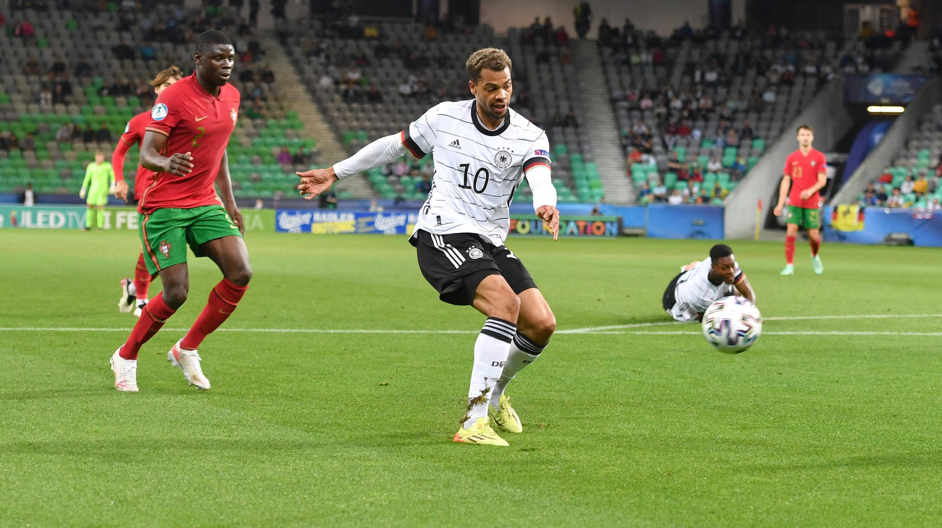 Lukas Nmecha: Der Stürmer schoss die deutsche U21 mit seinem Treffer im Finale gegen Portugal zum EM-Titel. Lukas Nmecha: Der Stürmer schoss die deutsche U21 mit seinem Treffer im Finale gegen Portugal zum EM-Titel.
