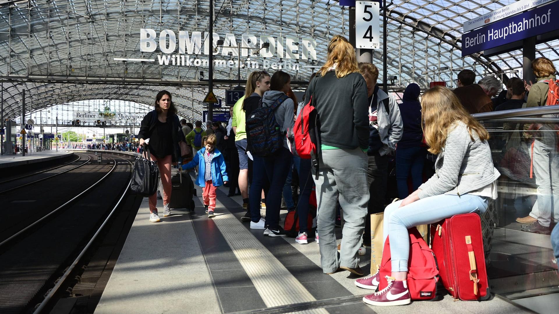 Kurze Entwarnung für Urlauber: Bis zum 9. August drohen vorerst keine Bahnstreiks, danach schließt die Gewerkschaft aber nichts mehr aus.