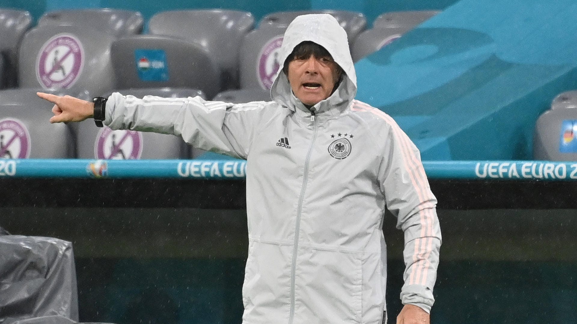 Joachim Löw beim Spiel Deutschland – Ungarn: Was denken Sie über die spielerische Leistung, die Sie heute auf dem Platz beobachtet haben?