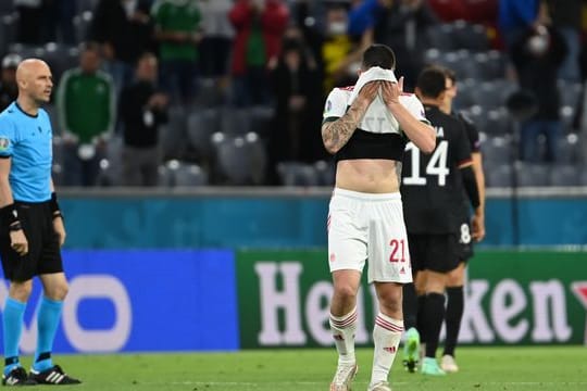 Untröstlich: Für Endre Botka und Ungarn ist die EM nach der Vorrunde beendet.