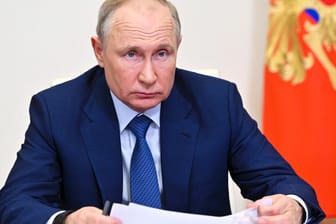 Der russische Präsident Wladimir Putin: Beim EU-Gipfel in Brüssel werden sowohl Sanktionen gegen Russland als auch eine Rückkehr zu Spitzentreffen mit dem Land diskutiert.