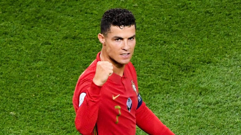 Cristiano Ronaldo: Der 36-Jährige ist aktuell mit fünf Treffern der Führende in der EM-Torjägerliste.