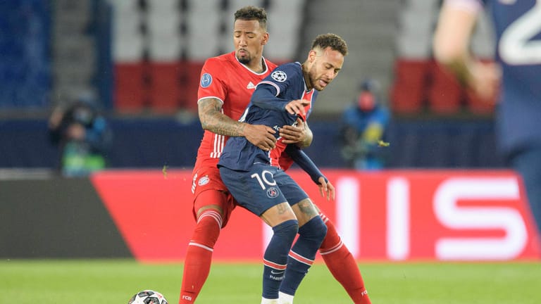 Jerome Boateng gegen Neymar: Die Bayern wären nach ihrer 2:3-Heim-Niederlage gegen PSG im Viertelfinal-Hinspiel in der Champions League mit dem 1:0-Auswärtssieg zumindest in die Verlängerung gekommen. Wegen der Auswärtstor-Regel flog der Titelverteidiger aber raus.