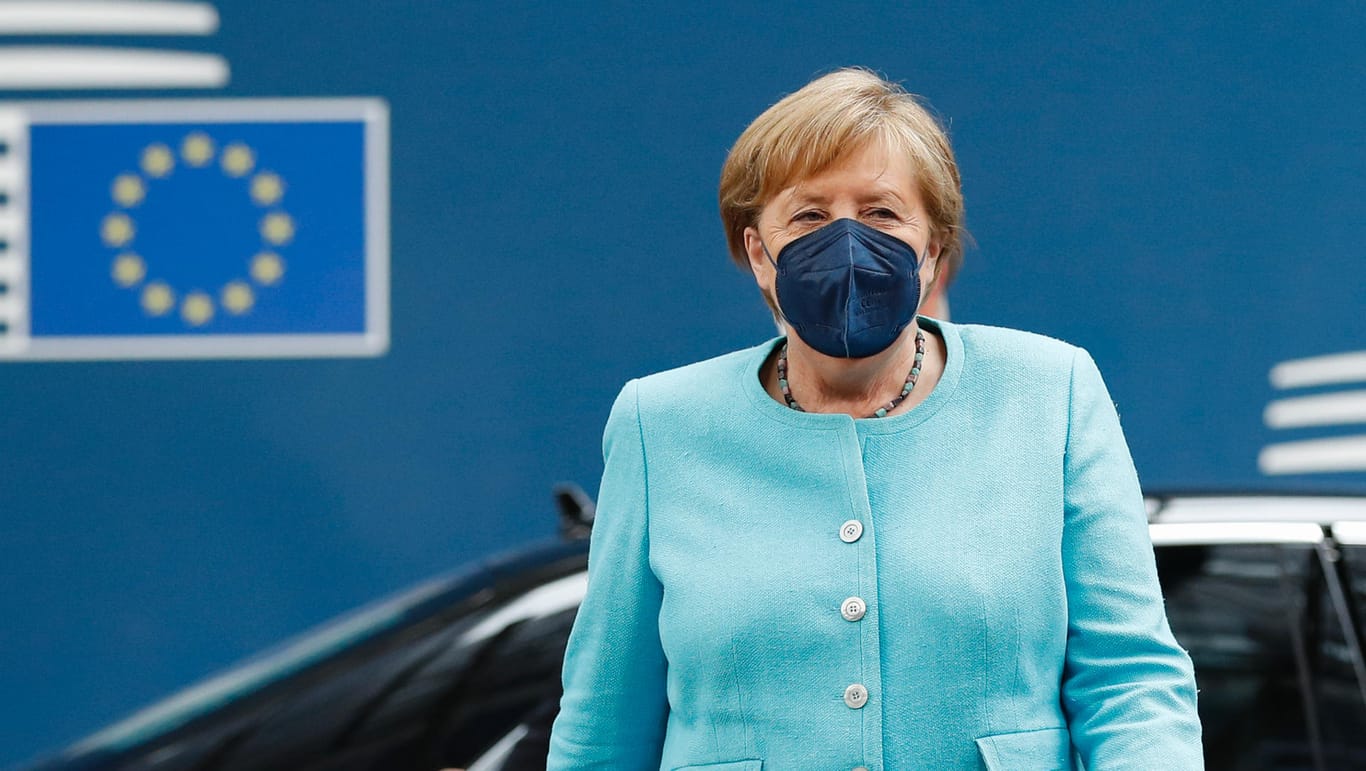 Angela Merkel, Bundeskanzlerin von Deutschland auf dem Weg zum Gipfel der EU-Staats- und Regierungschefs: Sie wünscht sich gemeinsame Reiseregeln im Kampf gegen die Delta-Variante des Coronavirus.