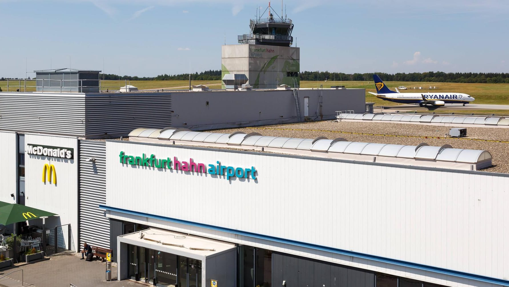 Flughafen Frankfurt-Hahn (Archivbild): Der Mehrheitseigentümer hat finanzielle Probleme.
