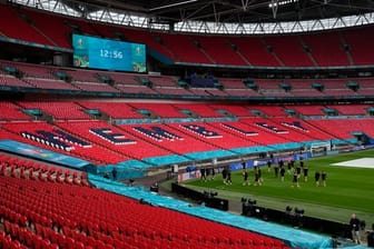 Das Wembley-Stadion soll sich im Laufe der EM-Finalrunde immer mehr füllen.