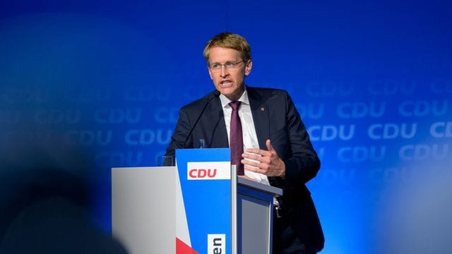 Daniel Günther (CDU) spricht bei einer Veranstaltung der CDU