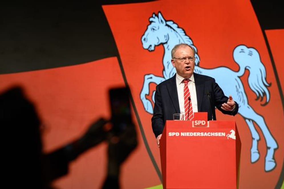 Stephan Weil (SPD) spricht beim Landesparteitag der SPD.