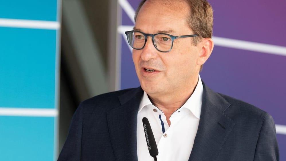 CSU-Politiker Alexander Dobrindt: "dann treibt das Europa auseinander".