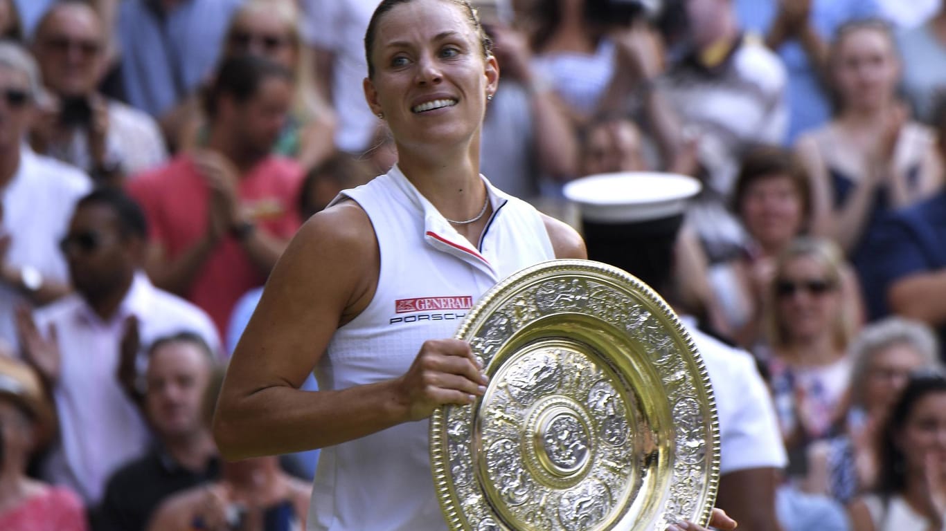 Angelique Kerber: Die damals 30-Jährige setzte sich im Wimbledon-Finale gegen Serena Williams durch.