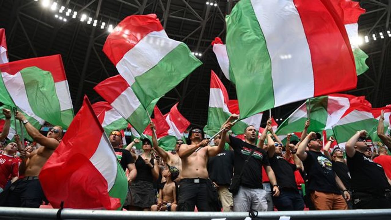 Der ungarische Fußballverband hat die Fans zu Fairness beim letzten EM-Spiel in der Puskas-Arena aufgerufen.