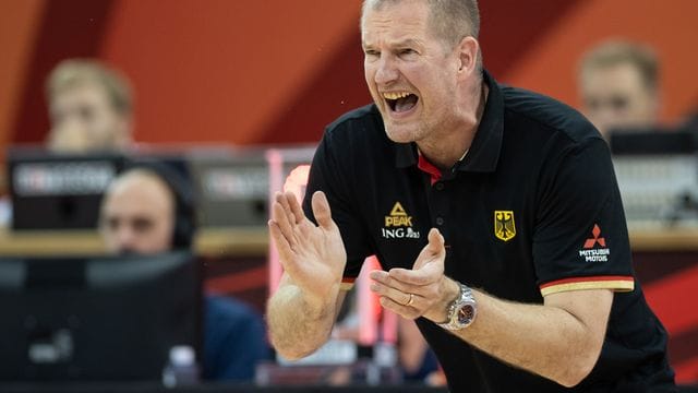 Henrik Rödl will mit den deutschen Basketballern zu den Olympischen Spielen.