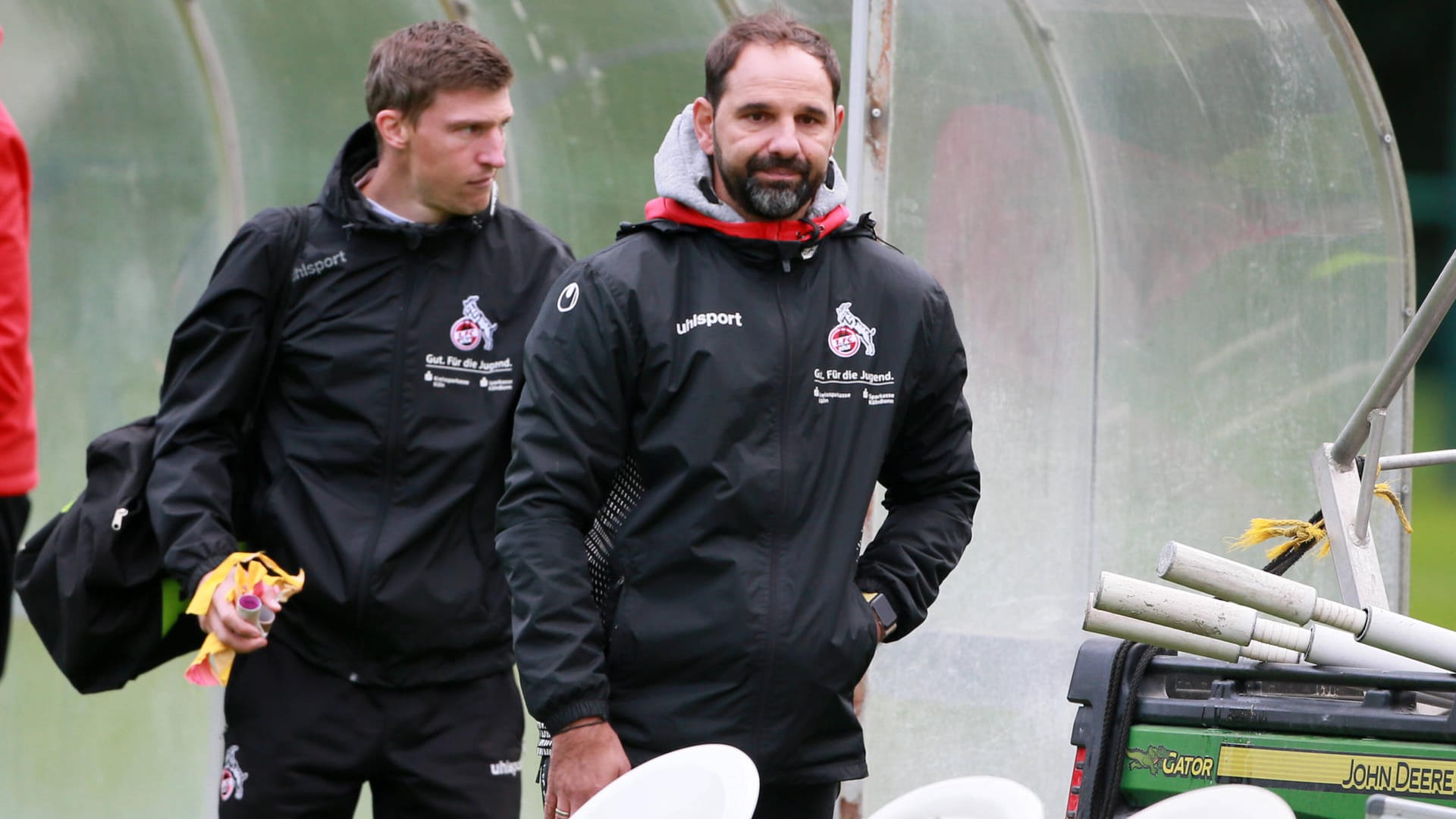 Stefan Ruthenbeck: Der Trainer der Kölner U19 hat keinen leichten Job.