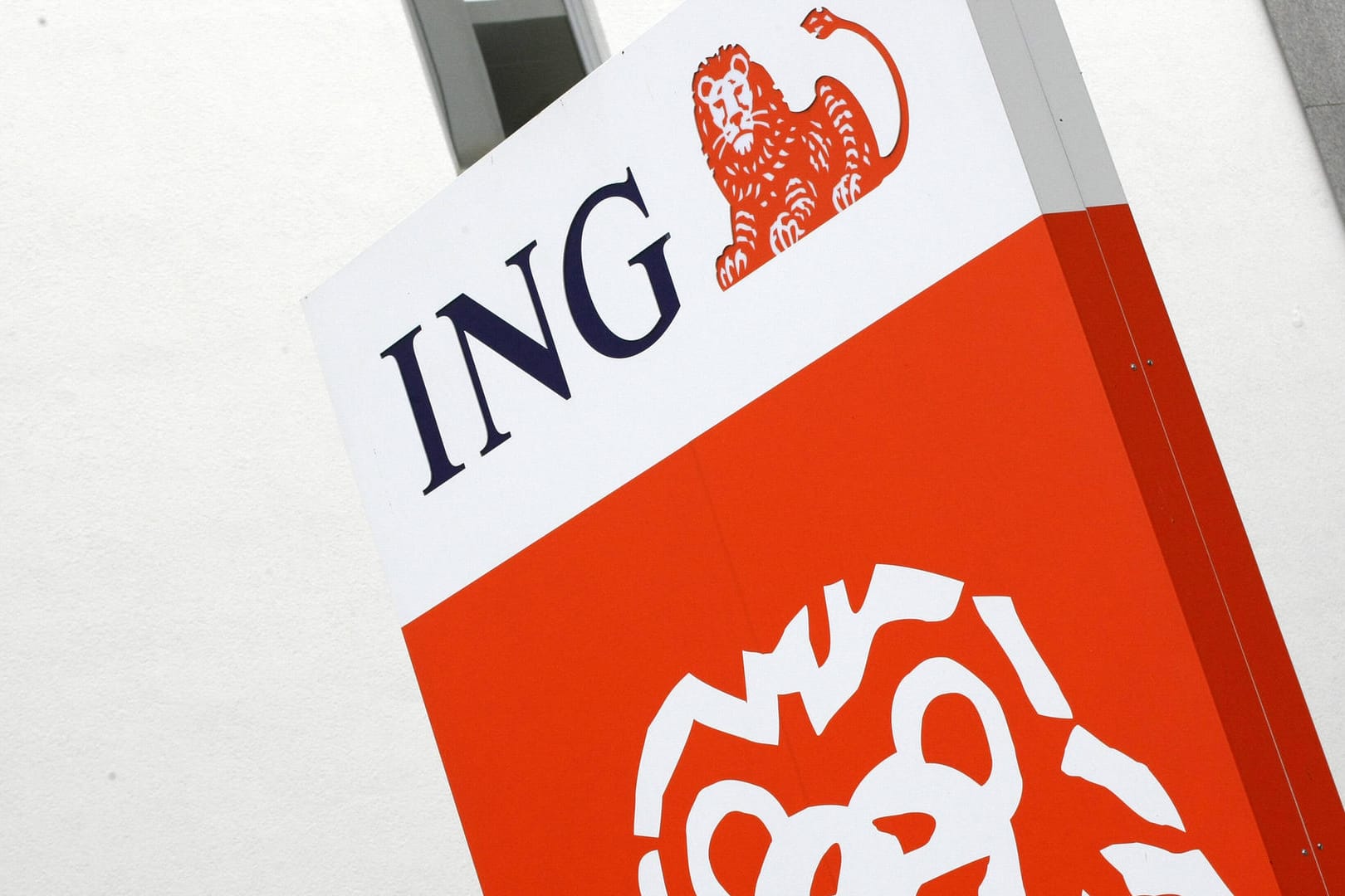 Logo der ING (Symbolbild): Die Direktbank erhebt künftig Strafzinsen ab dem ersten Euro, der über den Freibetrag von 50.000 Euro reicht.