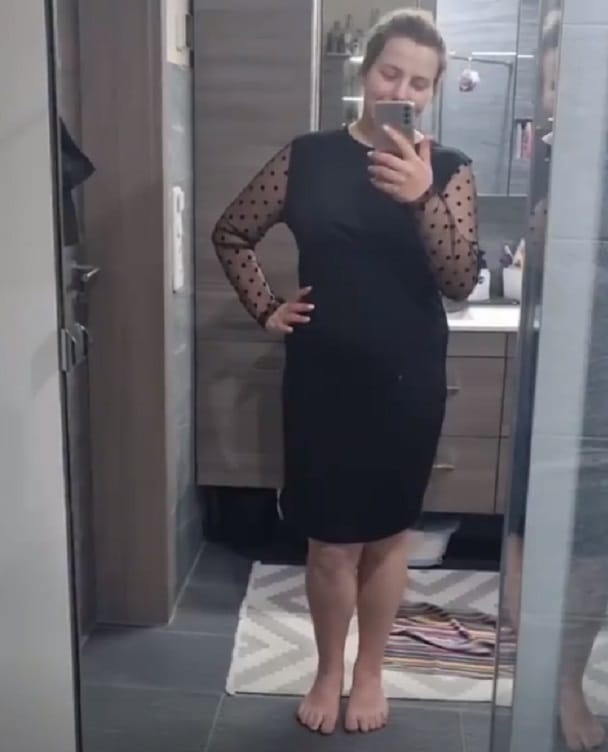Wenige Wochen nach der Geburt: Sie zeigt sich in einem schwarzen Kleid auf Instagram.