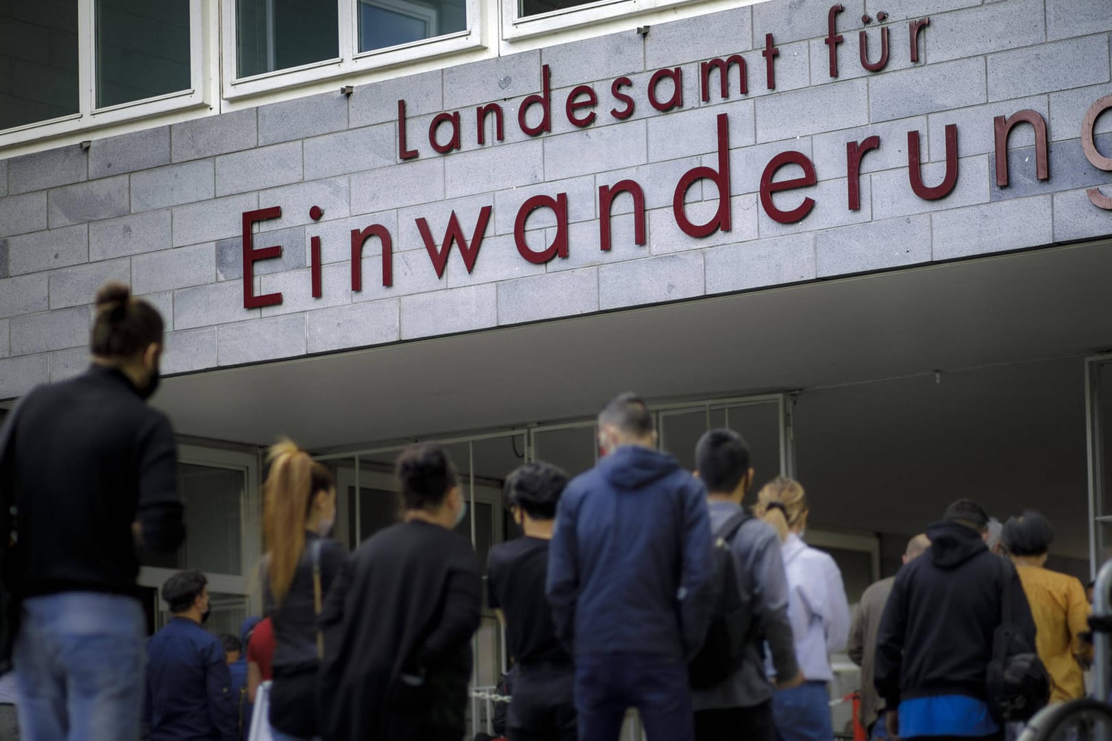 Landesamt für Einwanderung in Berlin: Migration aus und nach Deutschland ist stark zurückgegangen.