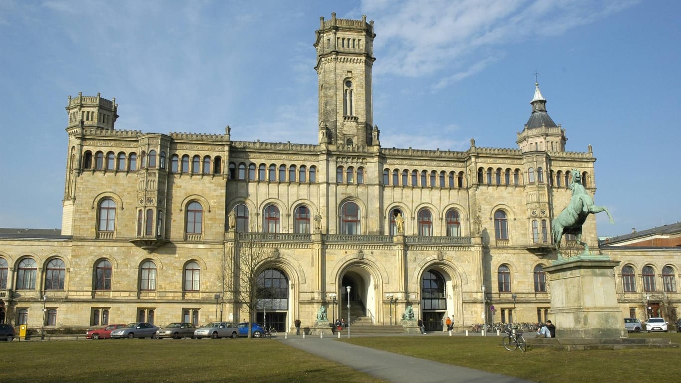 Das Gebäude der Leibniz Universität in Hannover (Archivbild): 2.000 Menschen haben sich an der Studie beteiligt.