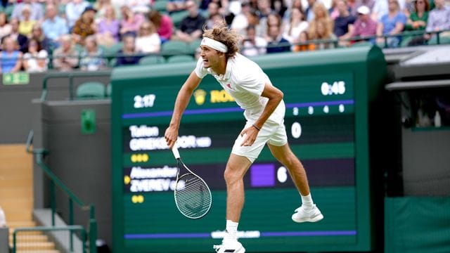 Hatte bei seinem Erstrunden-Match in Wimbledon keine Probleme: Alexander Zverev. Hatte bei seinem Erstrunden-Match in Wimbledon keine Probleme: Alexander Zverev.