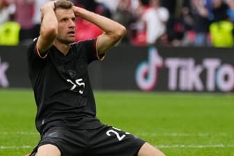 Unter Schock: Thomas Müller hat sich sein Comeback in der Nationalmannschaft anders vorgestellt.