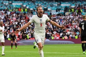 Englands Harry Kane bejubelt sein Tor zum 2:0 gegen Deutschland.
