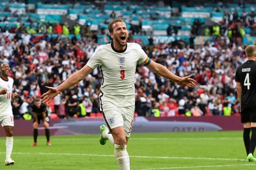 Englands Harry Kane bejubelt sein Tor zum 2:0 gegen Deutschland.
