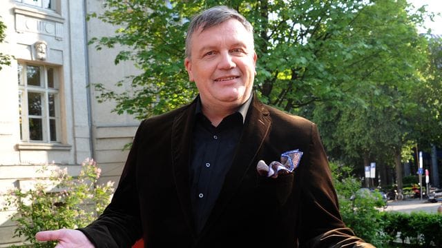 Hape Kerkeling hält wenig von Katzenpensionen.