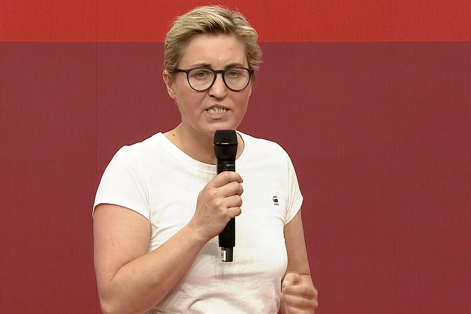 Linke-Chefin Susanne Hennig-Wellsow: Sie spricht mit Blick auf Afghanistan von einer "erschütternden Bilanz".