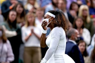 Serena Williams musste in Wimbledon verletzt aufgeben.