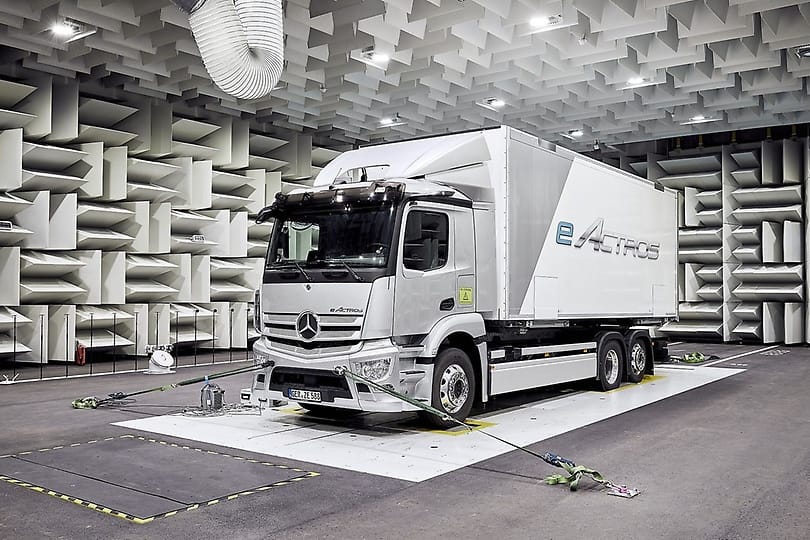 Mercedes eActros: Daimler rechnet angesichts des hohen Preises seines ersten Elektro-Lastwagens mit einem "moderaten" Markthochlauf.