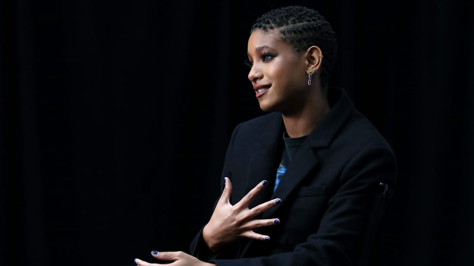 Willow Smith: Die Sängerin spricht in einem Interview über ihre Erfahrungen mit Rassismus und Sexismus.