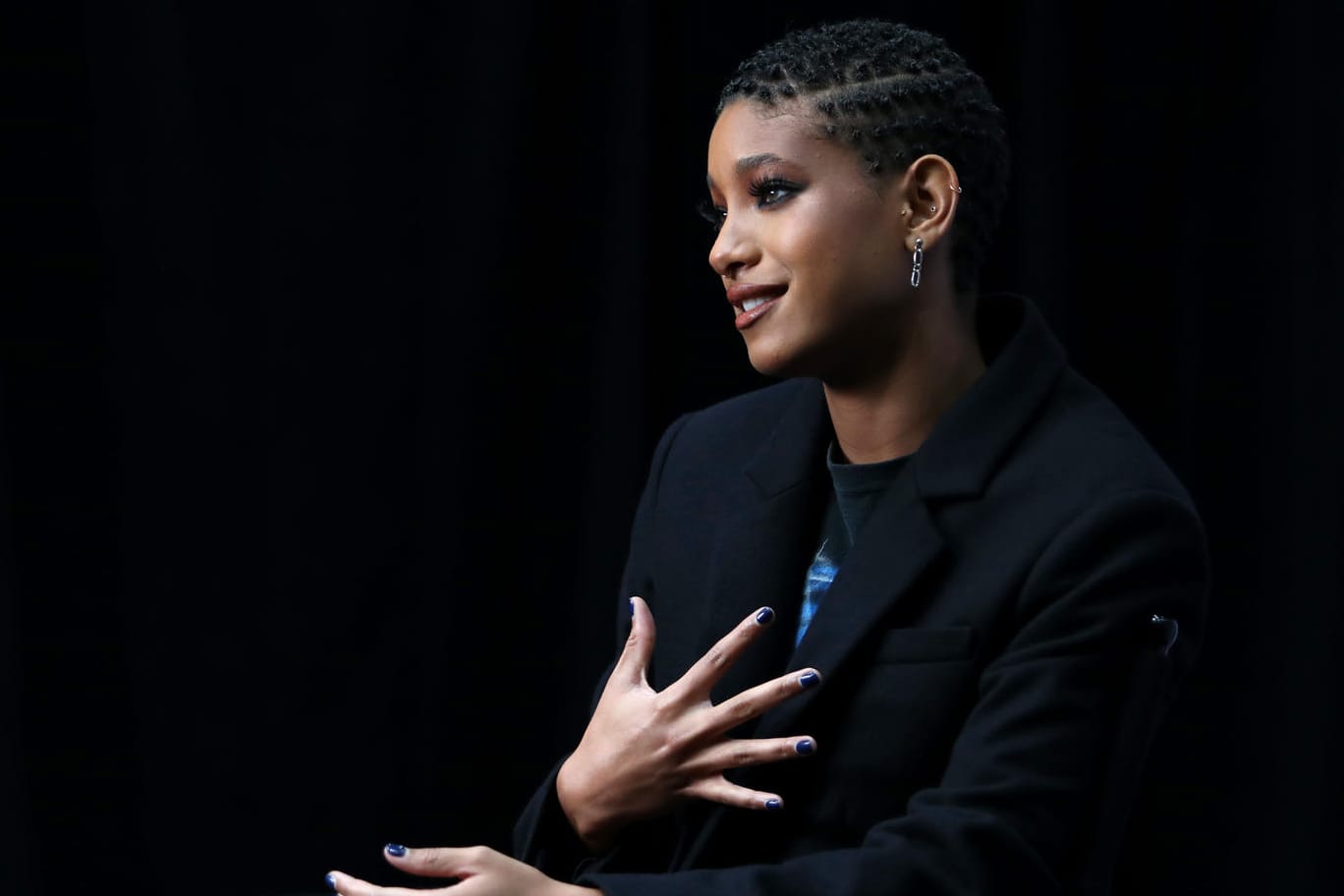 Willow Smith: Die Sängerin spricht in einem Interview über ihre Erfahrungen mit Rassismus und Sexismus.