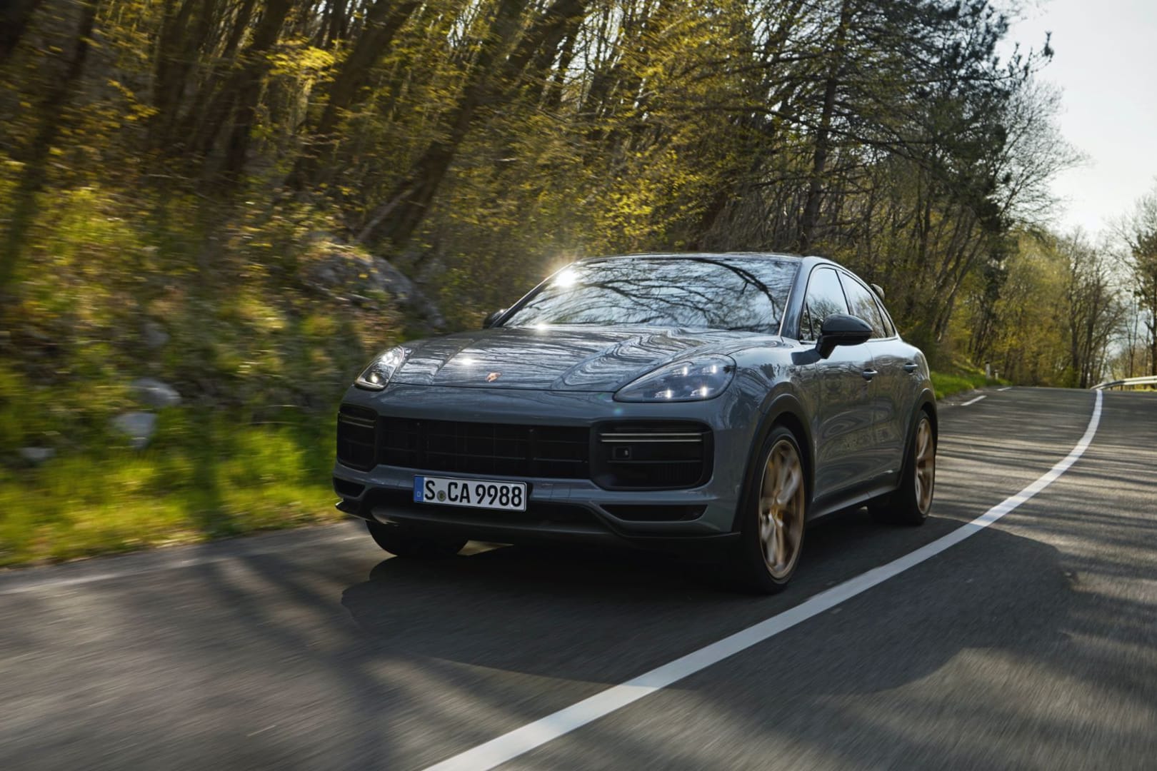 Porsche Cayenne: Die Schwaben liefern die Coupé-Version des Geländewagens künftig auch als Turbo GT aus.