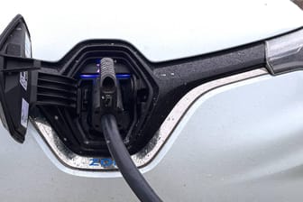 Renault: Bis 2030 sollen neun von zehn verkauften Autos oder insgesamt eine Million Neuwagen rein batterieelektrisch fahren.