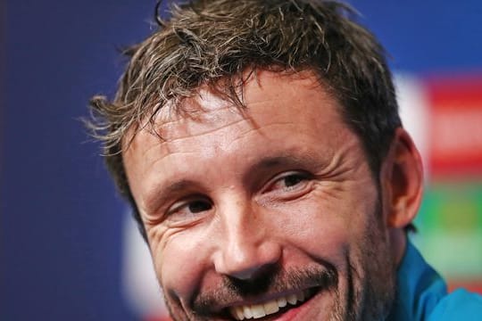 Mark van Bommel lächelt